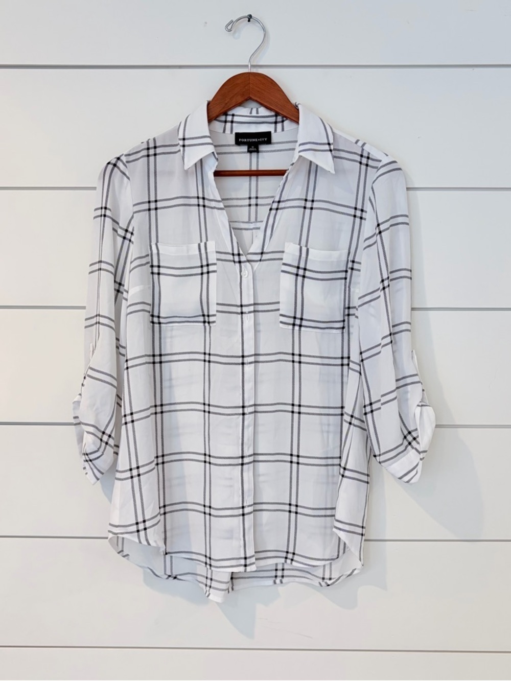 Fortune + Ivy Plaid Button Down Blouse M Minimalist Officecore Clean Girl Top